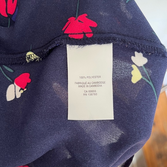 Reitman’s Ladies Blouse, Size 2X,long-sleeve with pattern, EUC - Picture 10 of 13